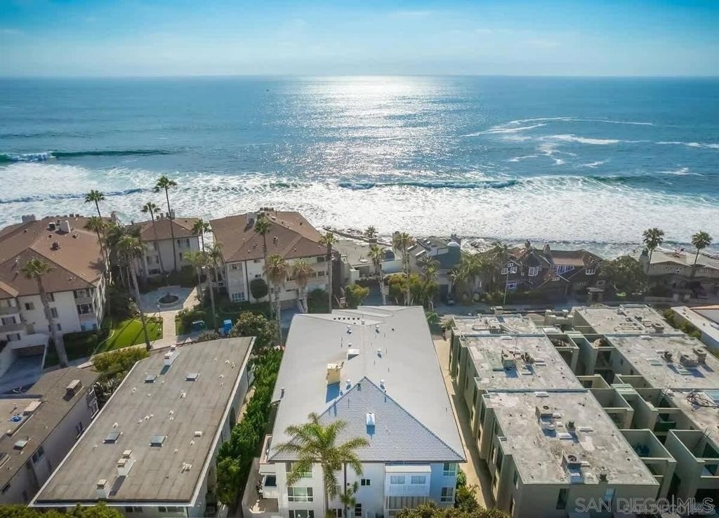 245 Coast - Photo 33
