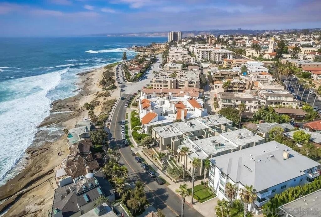 245 Coast - Photo 32