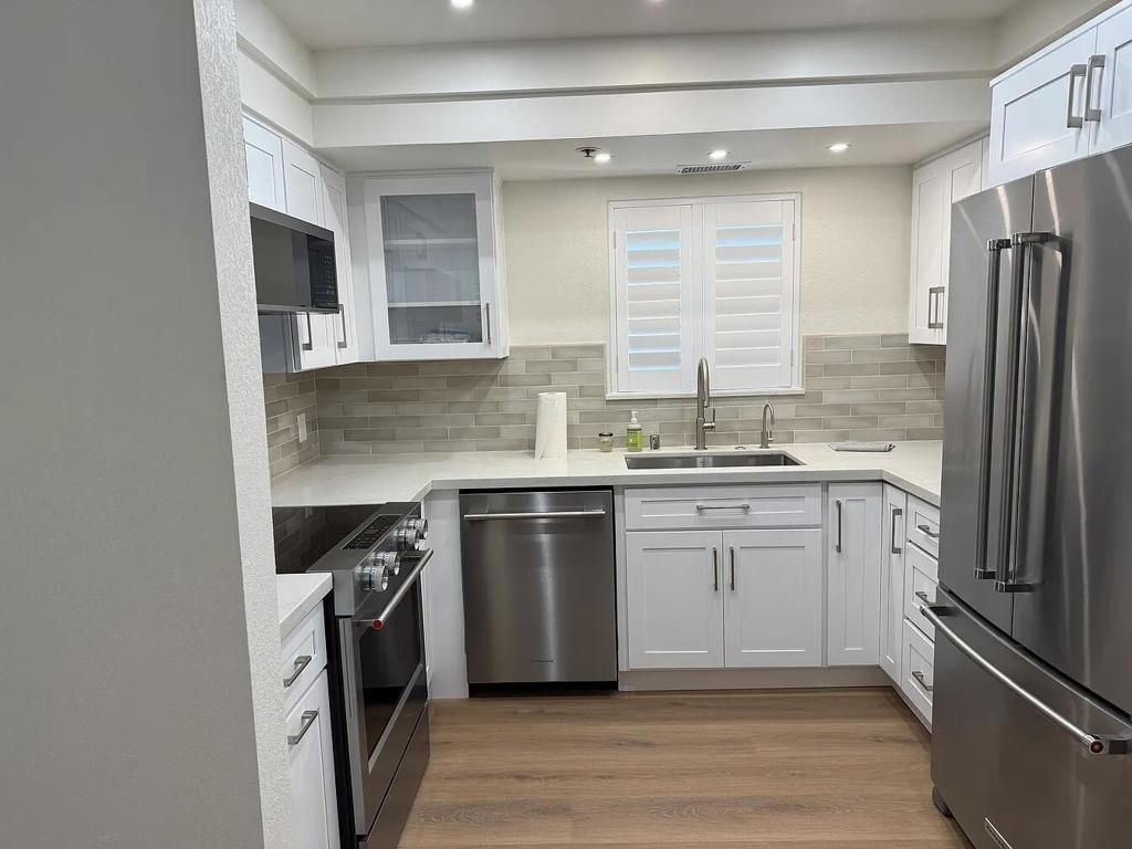 453 Village Square E - Photo 0