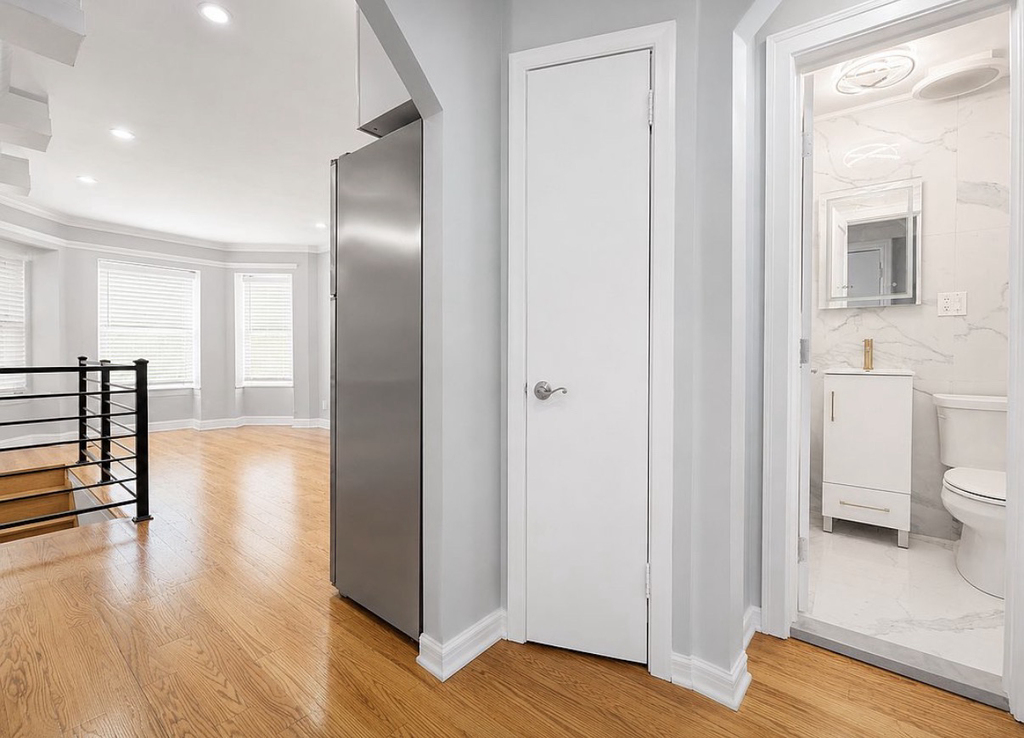 229 Washington Avenue - Photo 4