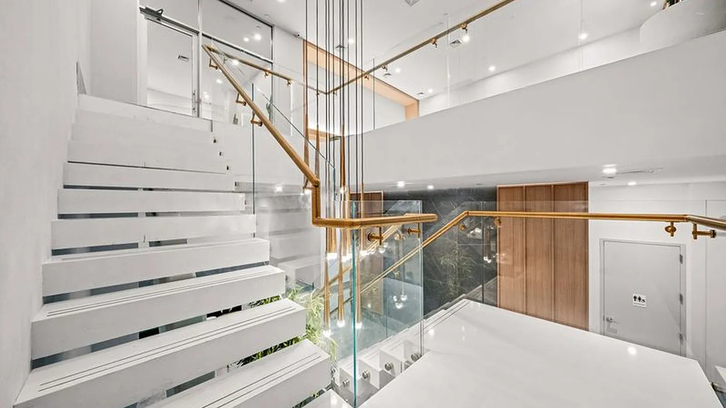 597 Grand Street - Photo 9