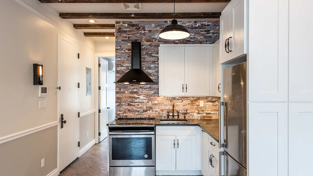 77 Graham Avenue - Photo 14