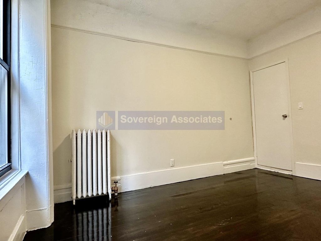 209 West 108th Street - Photo 4