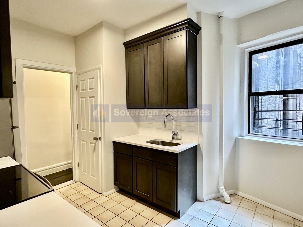 209 West 108th Street - Photo 9