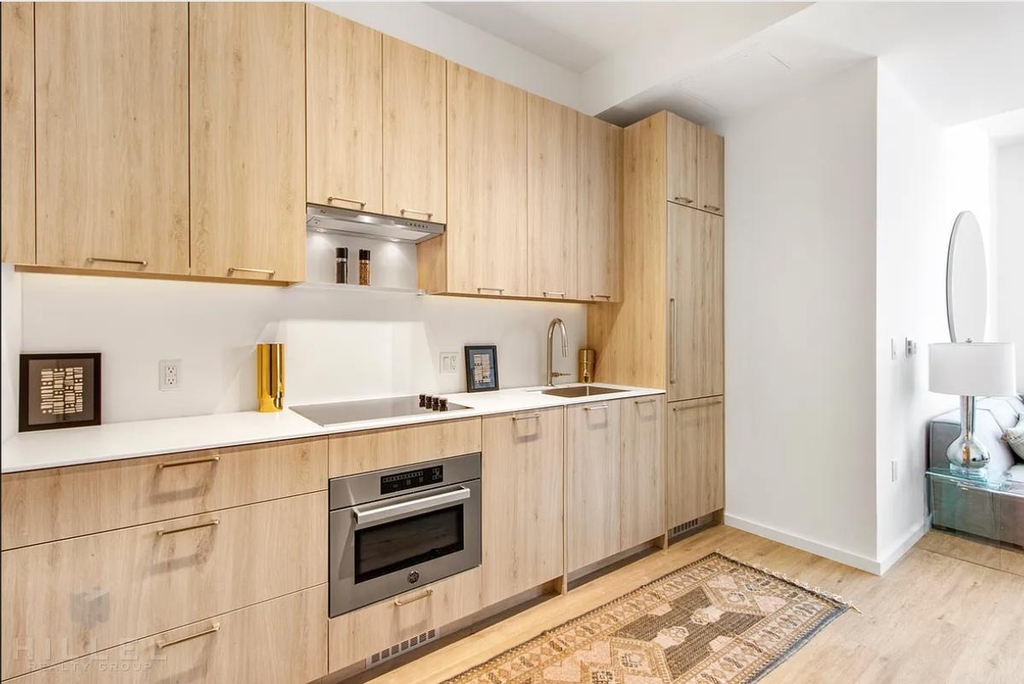 Vanderbilt Avenue - Photo 1