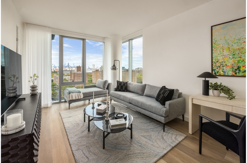 89  Dekalb Ave - Photo 3