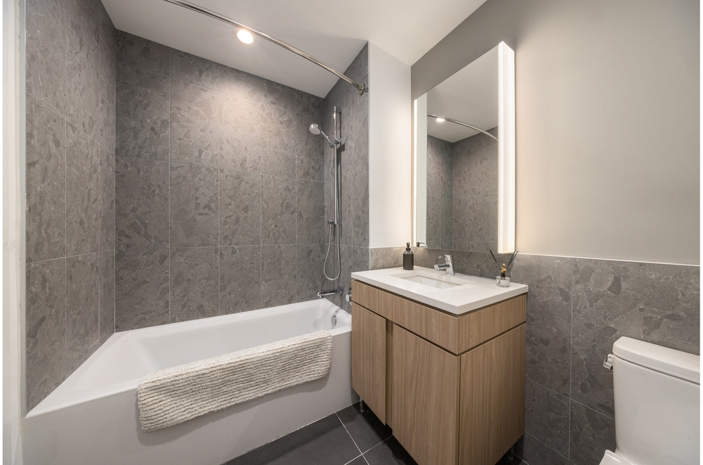 89  Dekalb Ave - Photo 6