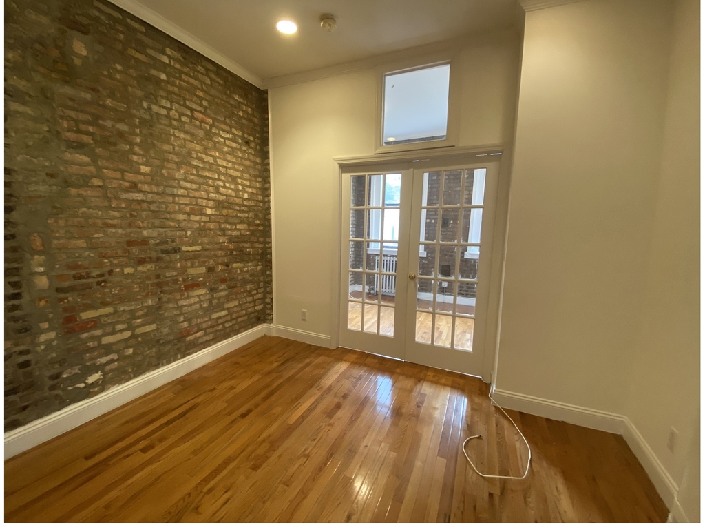 237 E 58th St - Photo 14