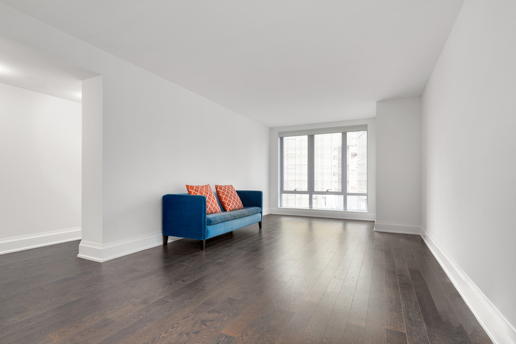 50 Riverside Blvd - Photo 0