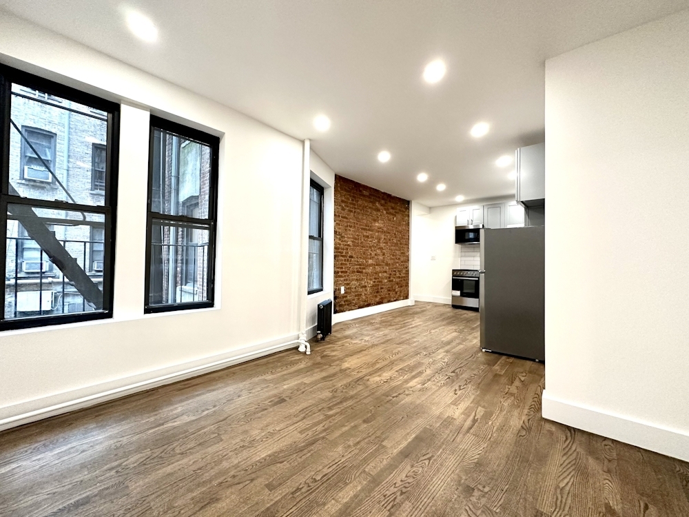 3139 Broadway - Photo 11