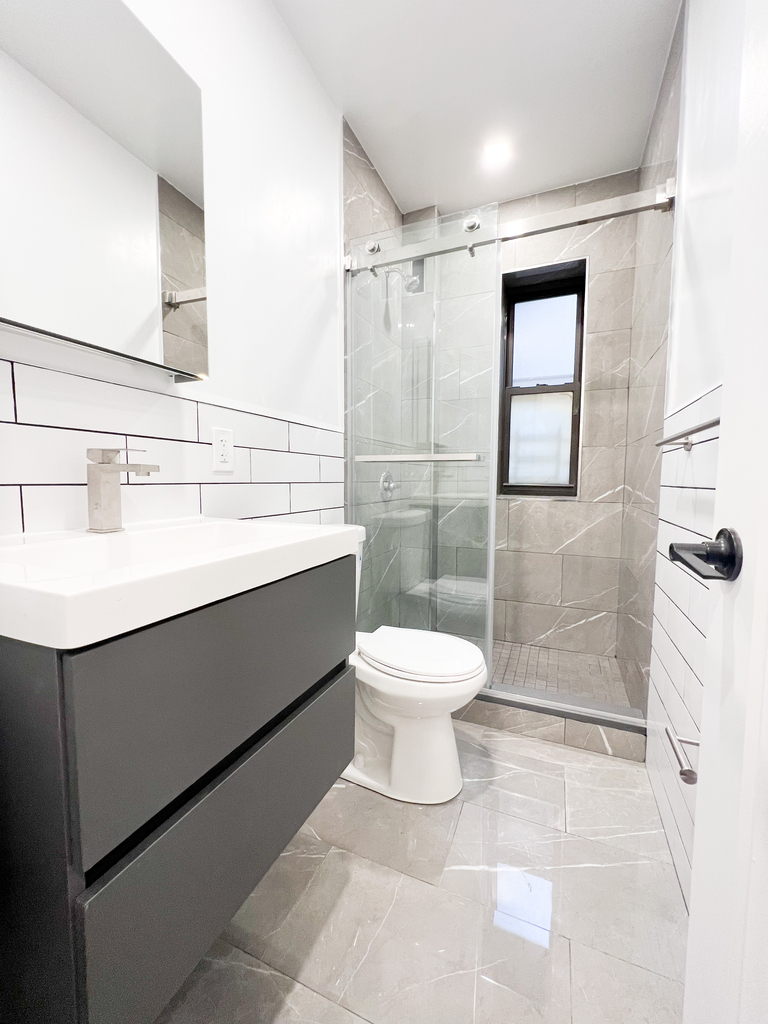 3139 Broadway - Photo 3