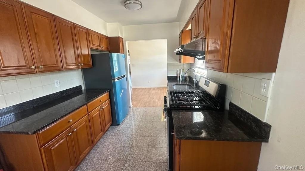 61-53 219th Street - Photo 3