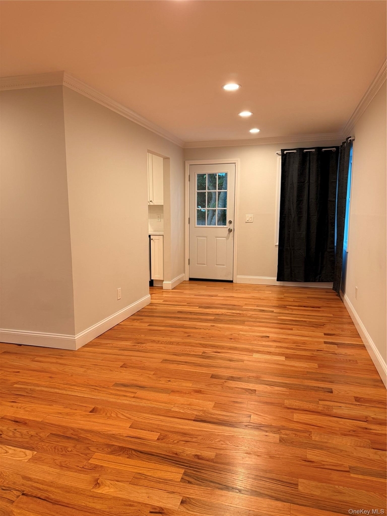 43 Lakewood Avenue - Photo 3
