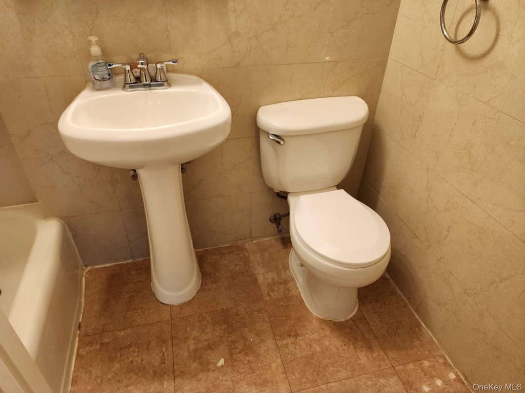 61-45 98th Street - Photo 2