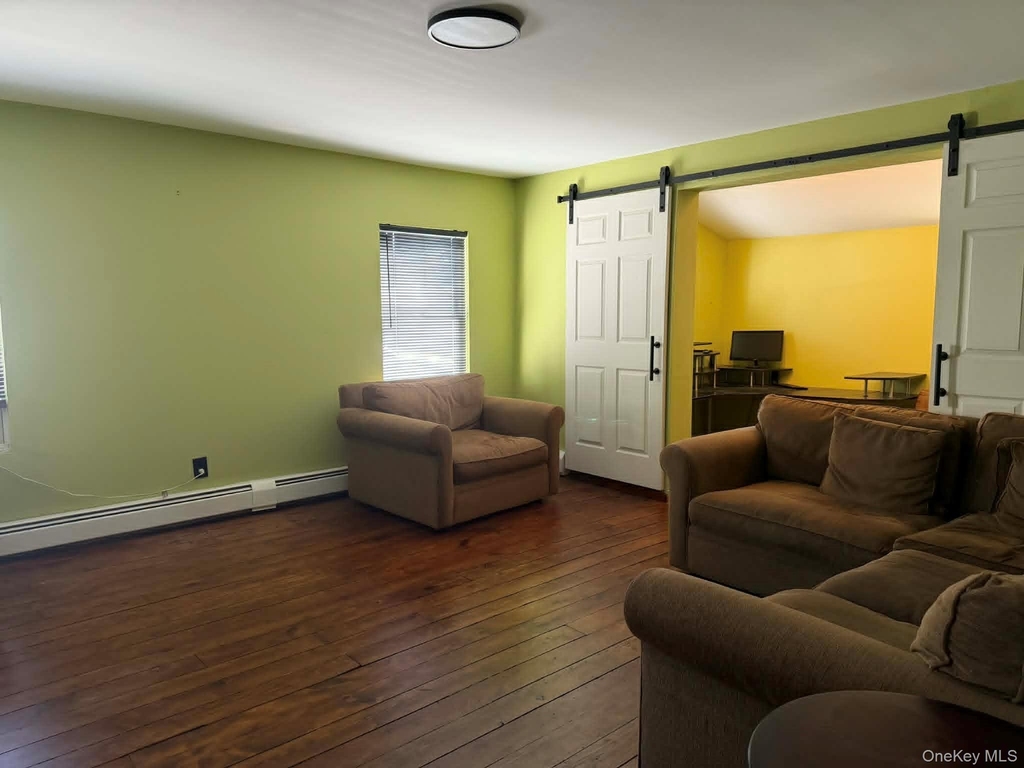 14 Allen Lane - Photo 7
