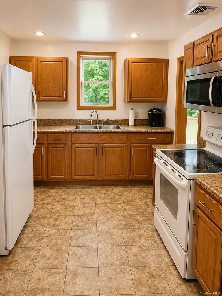 27 Midway Drive - Photo 2