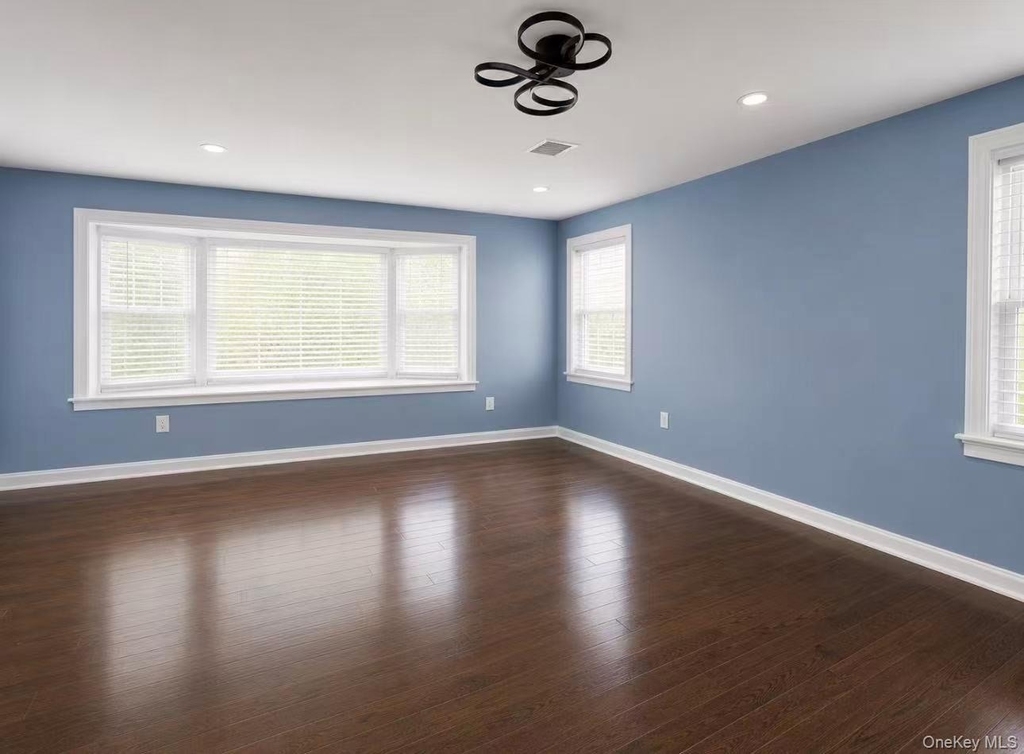 24813 139th Avenue - Photo 4