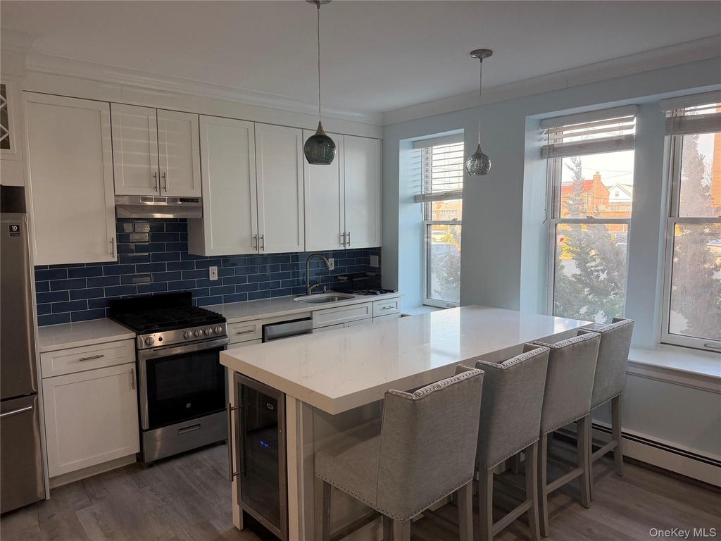 25 W Broadway - Photo 6