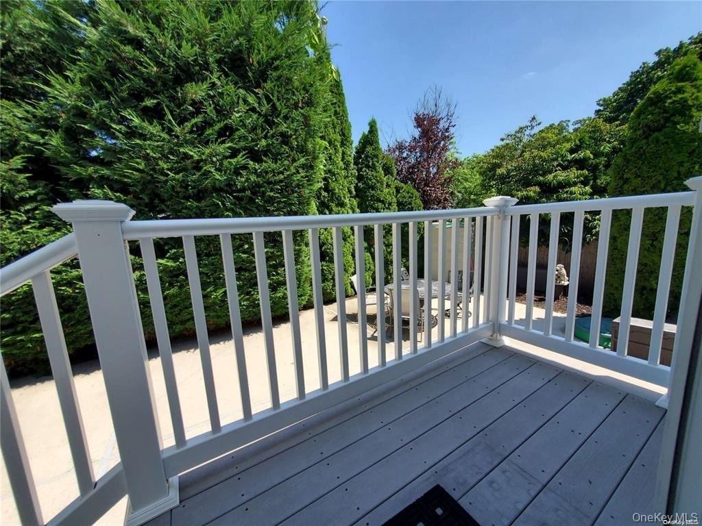 123 Maple Avenue - Photo 11