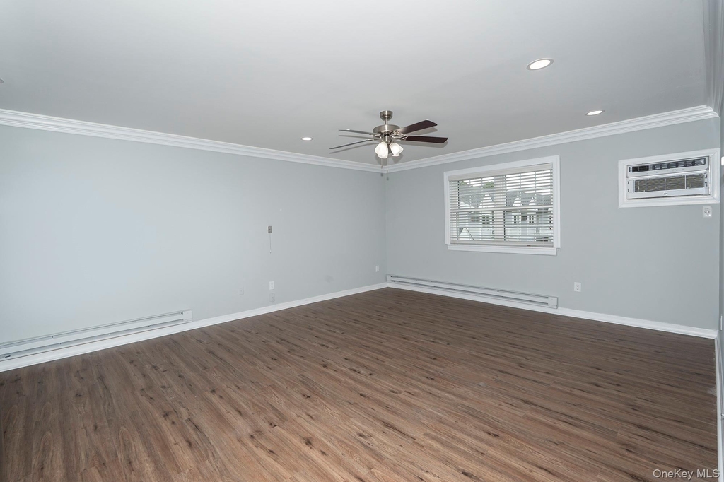 30 Bay Point Court - Photo 2