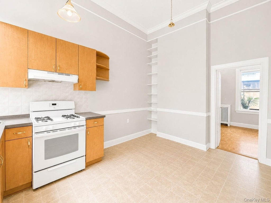 787 Woodward Avenue - Photo 1
