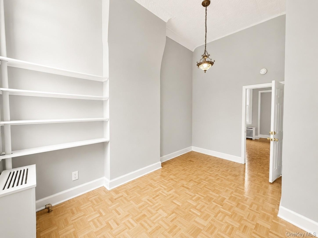 787 Woodward Avenue - Photo 3
