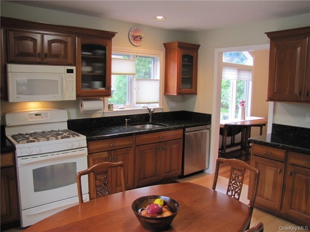 848 Heritage Hills - Photo 6