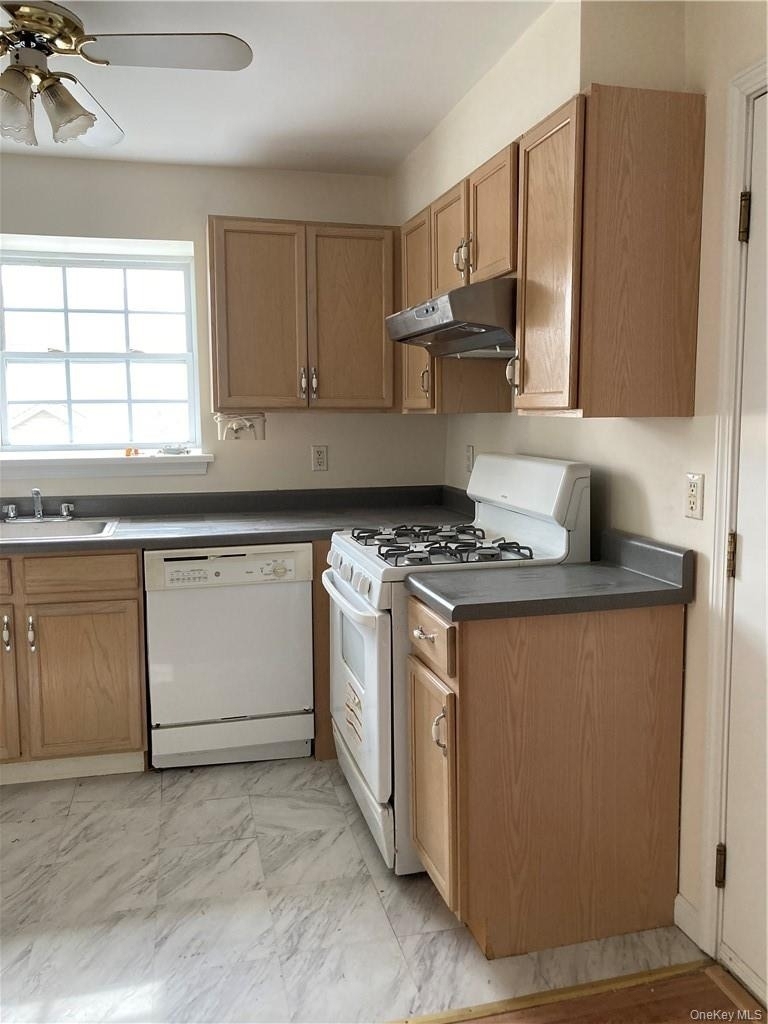 211 Mary Lou Avenue - Photo 4