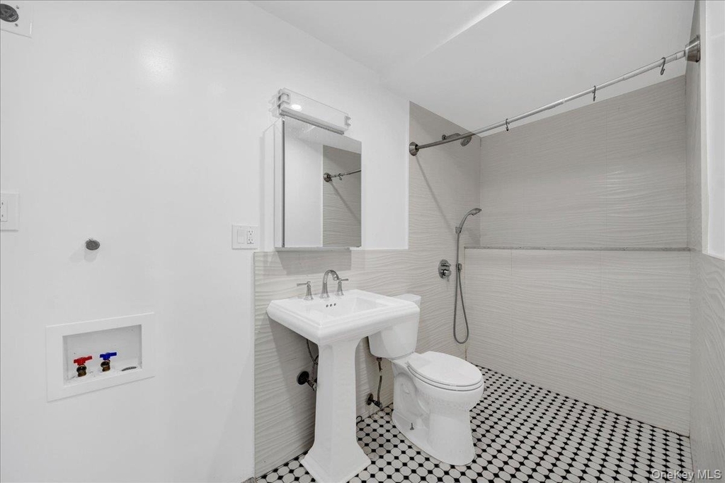 23 Colin Street - Photo 5