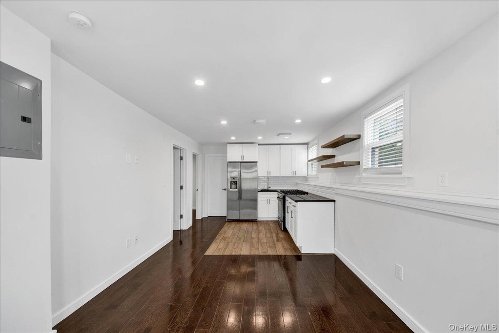 23 Colin Street - Photo 9