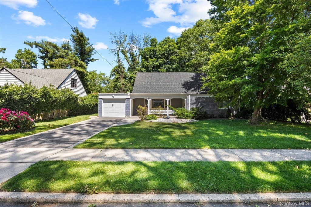 55 Warwick Road - Photo 1
