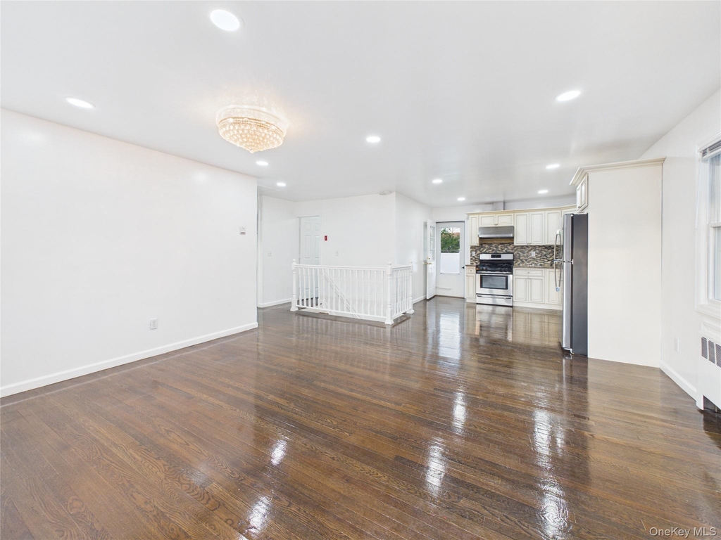 9 Ferndale Drive - Photo 2