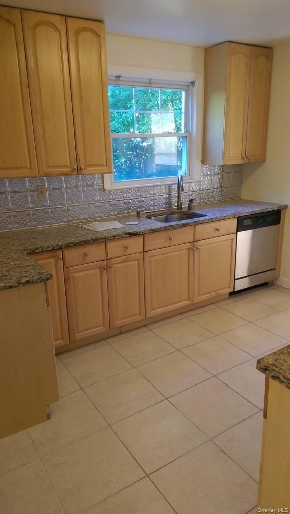 263 N Regent Street - Photo 3