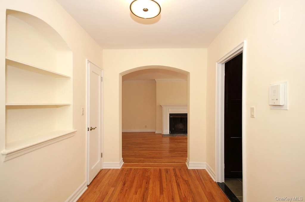 160 S Middle Neck Road - Photo 5
