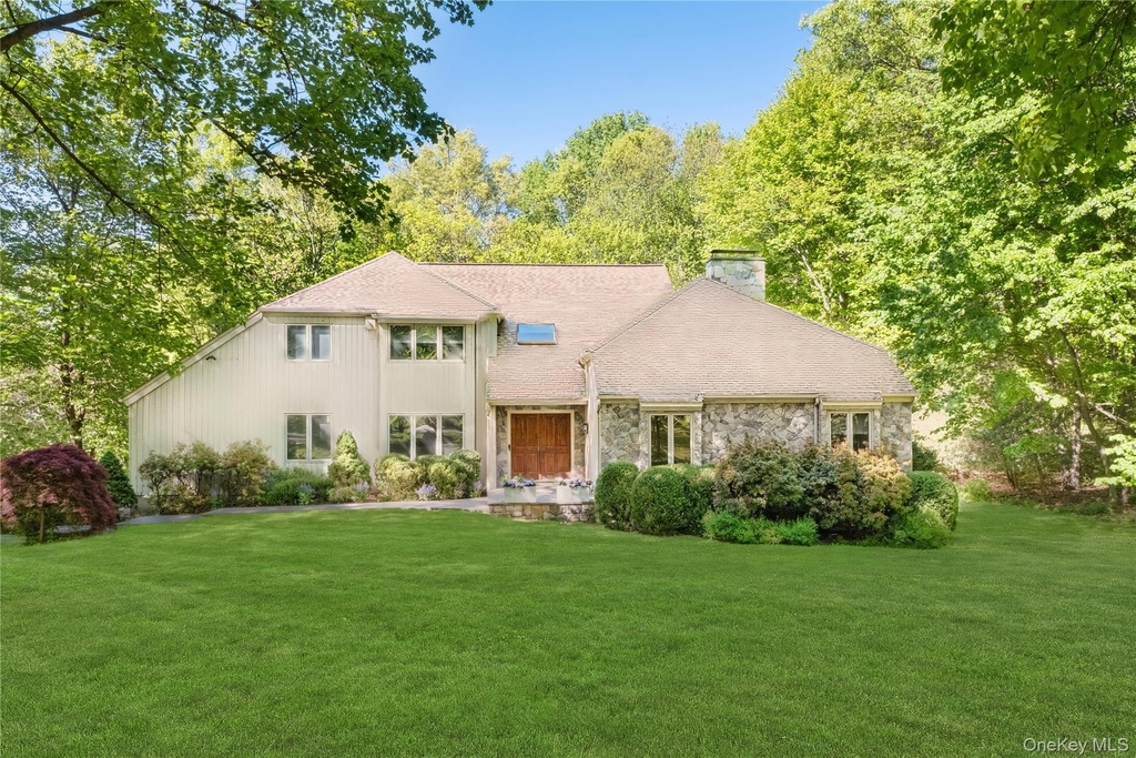3 Breckenridge Road - Photo 0