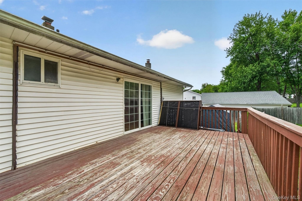 76 Maureen Drive - Photo 33