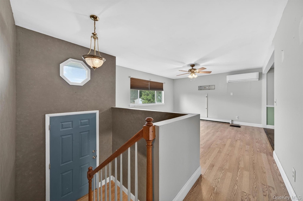 76 Maureen Drive - Photo 4