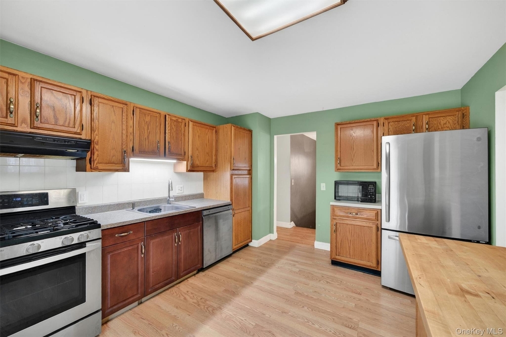 76 Maureen Drive - Photo 15