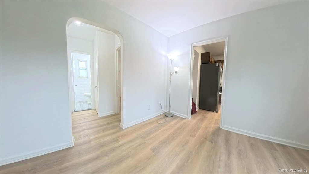 72-19 Little Neck Parkway - Photo 14