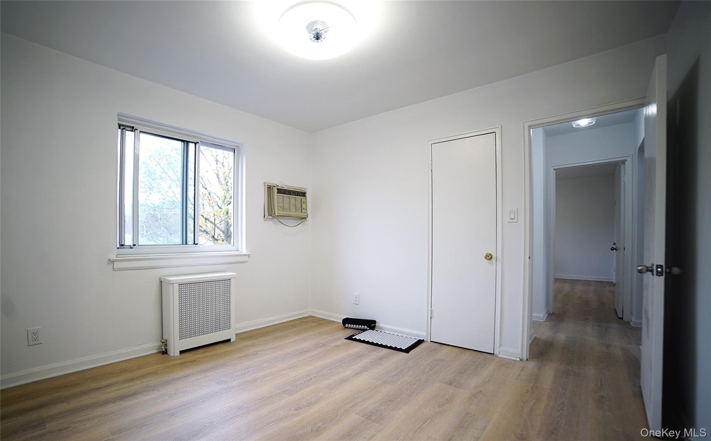 72-19 Little Neck Parkway - Photo 10