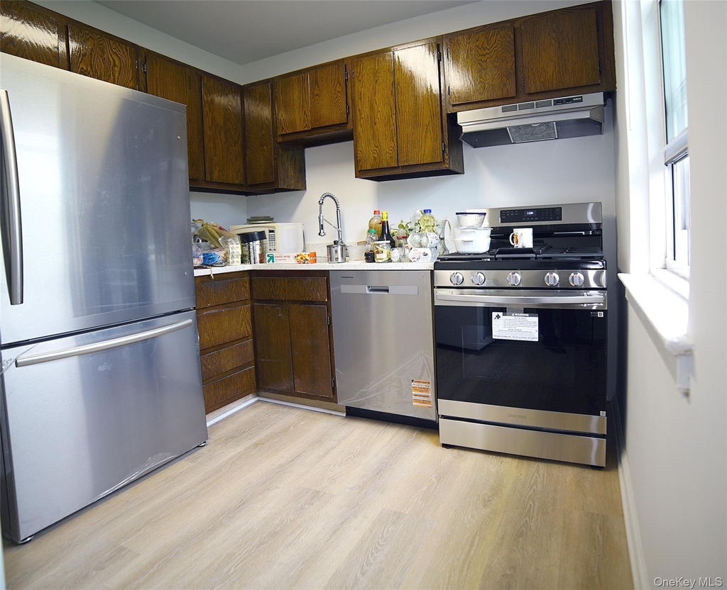 72-19 Little Neck Parkway - Photo 1