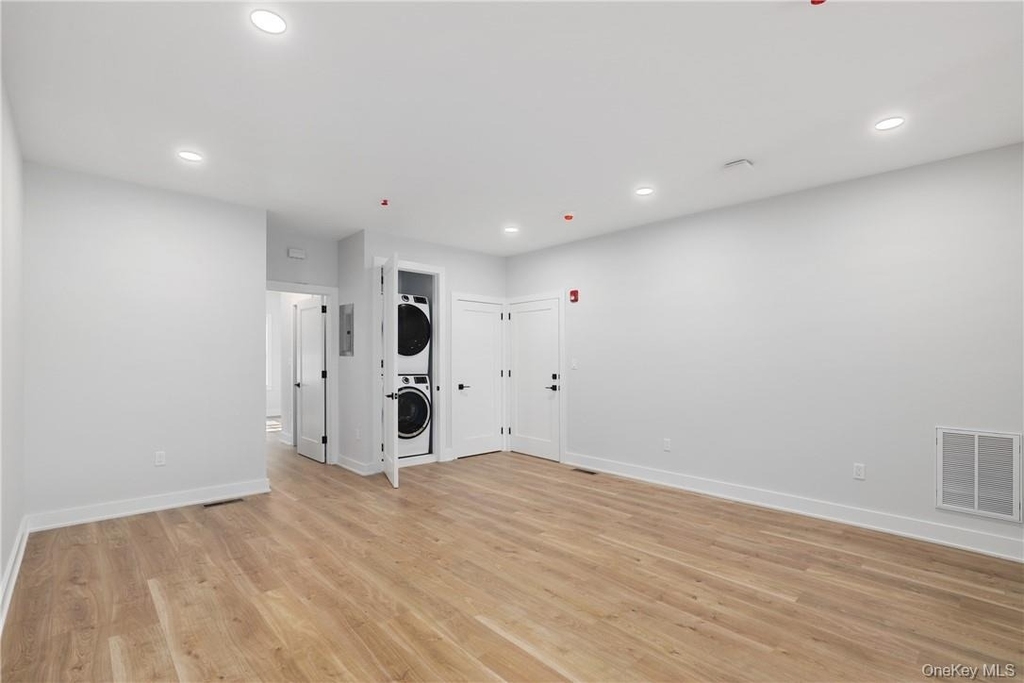 447 Warburton Avenue - Photo 1
