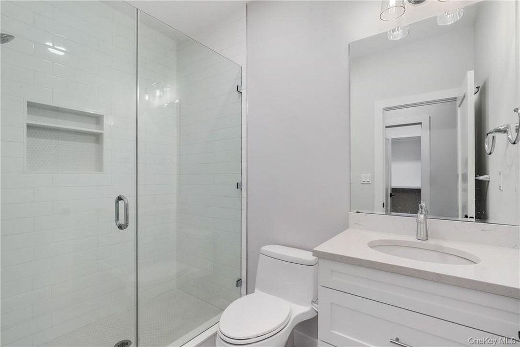 447 Warburton Avenue - Photo 8