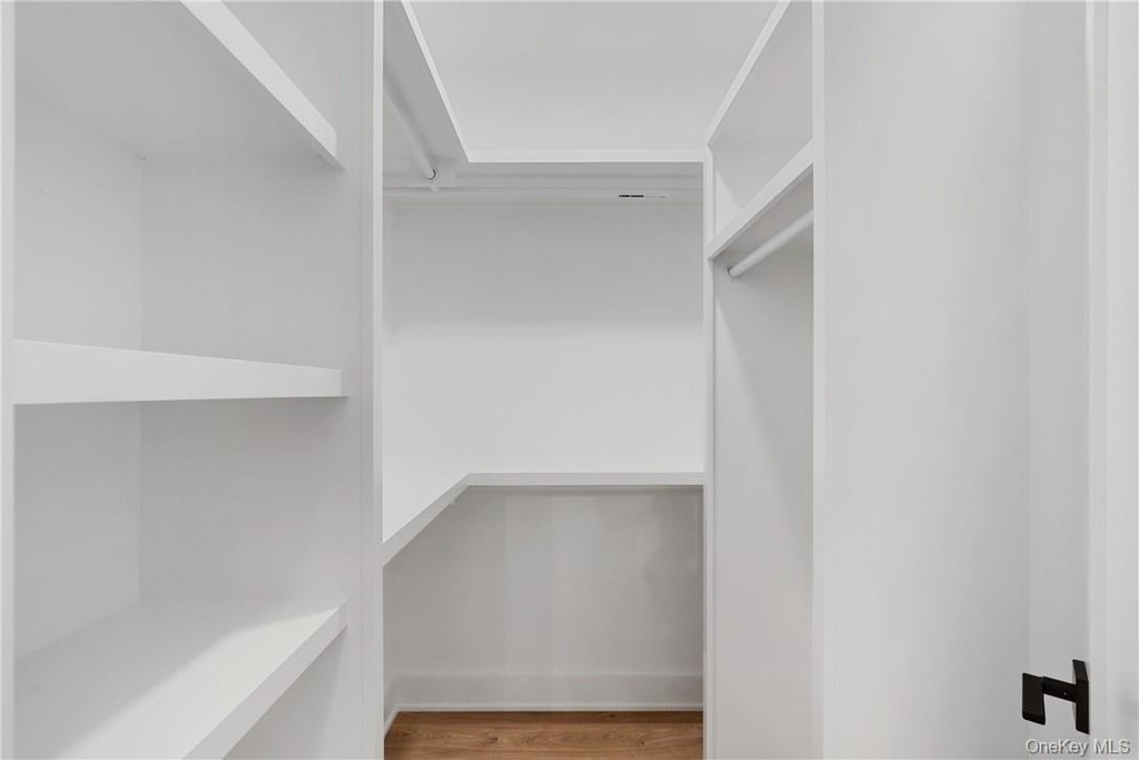 447 Warburton Avenue - Photo 9
