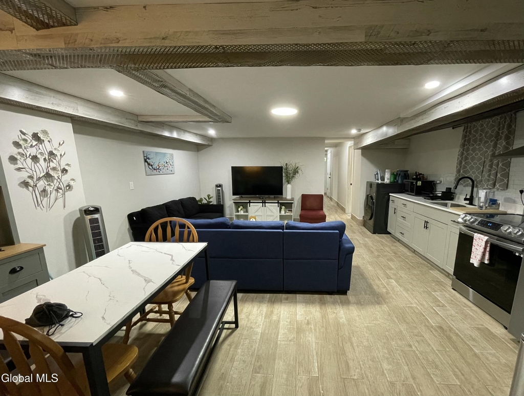 155 Chestnut Street - Photo 1