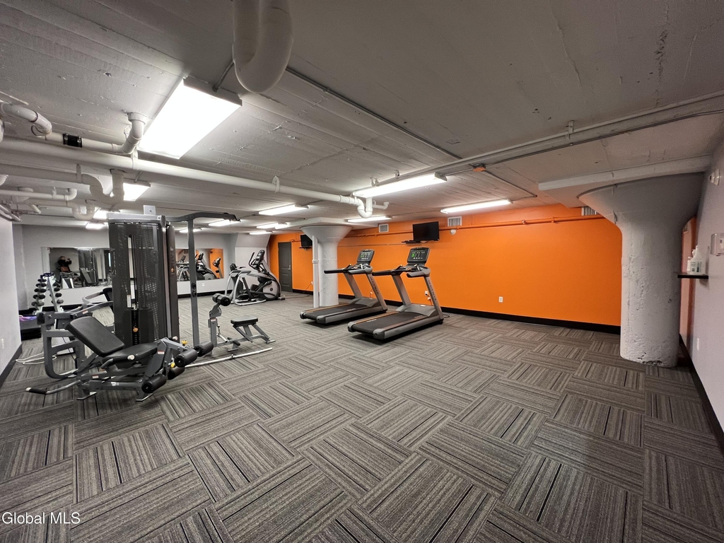 733 Broadway - Photo 21