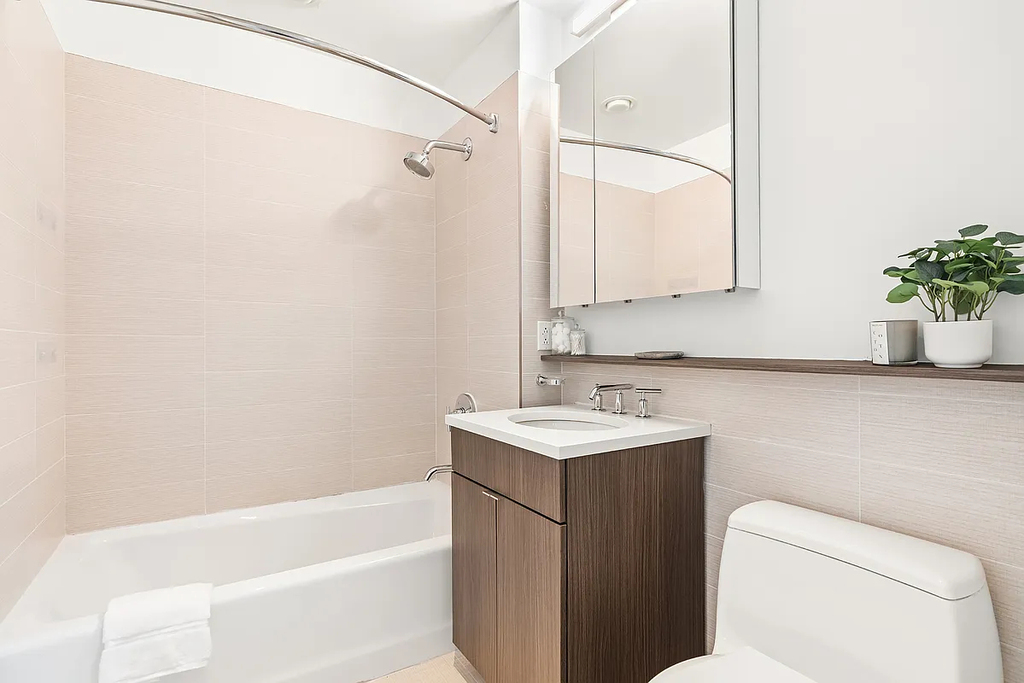 306 West 48th Street - Photo 5