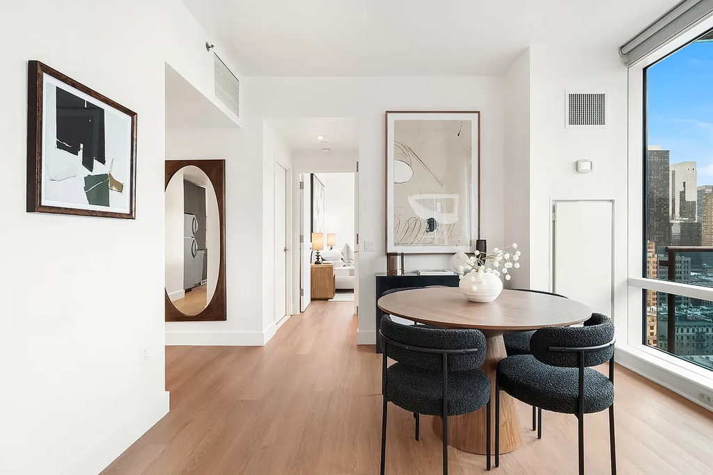 306 West 48th Street - Photo 3