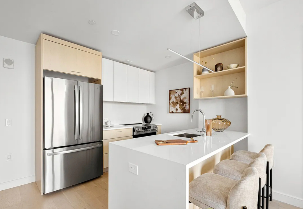 554 West 46th Street - Photo 4