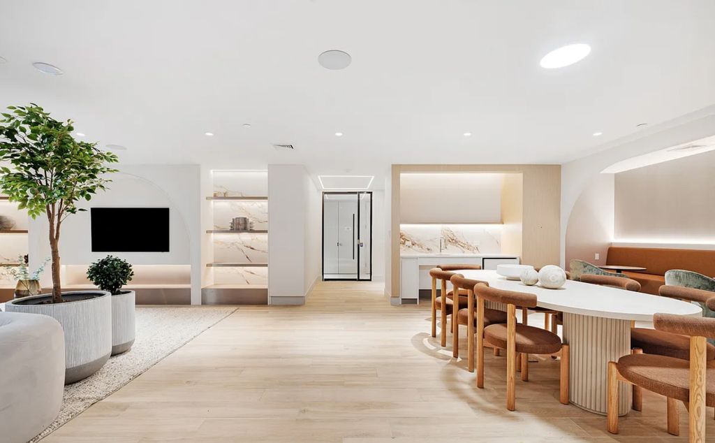 554 West 46th Street - Photo 7